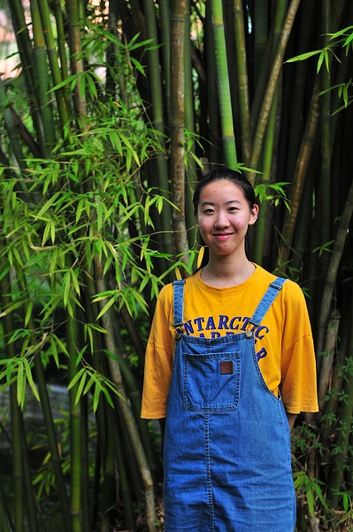 1551076061110182.jpg 文艺之星杨子彤高二(11).jpg