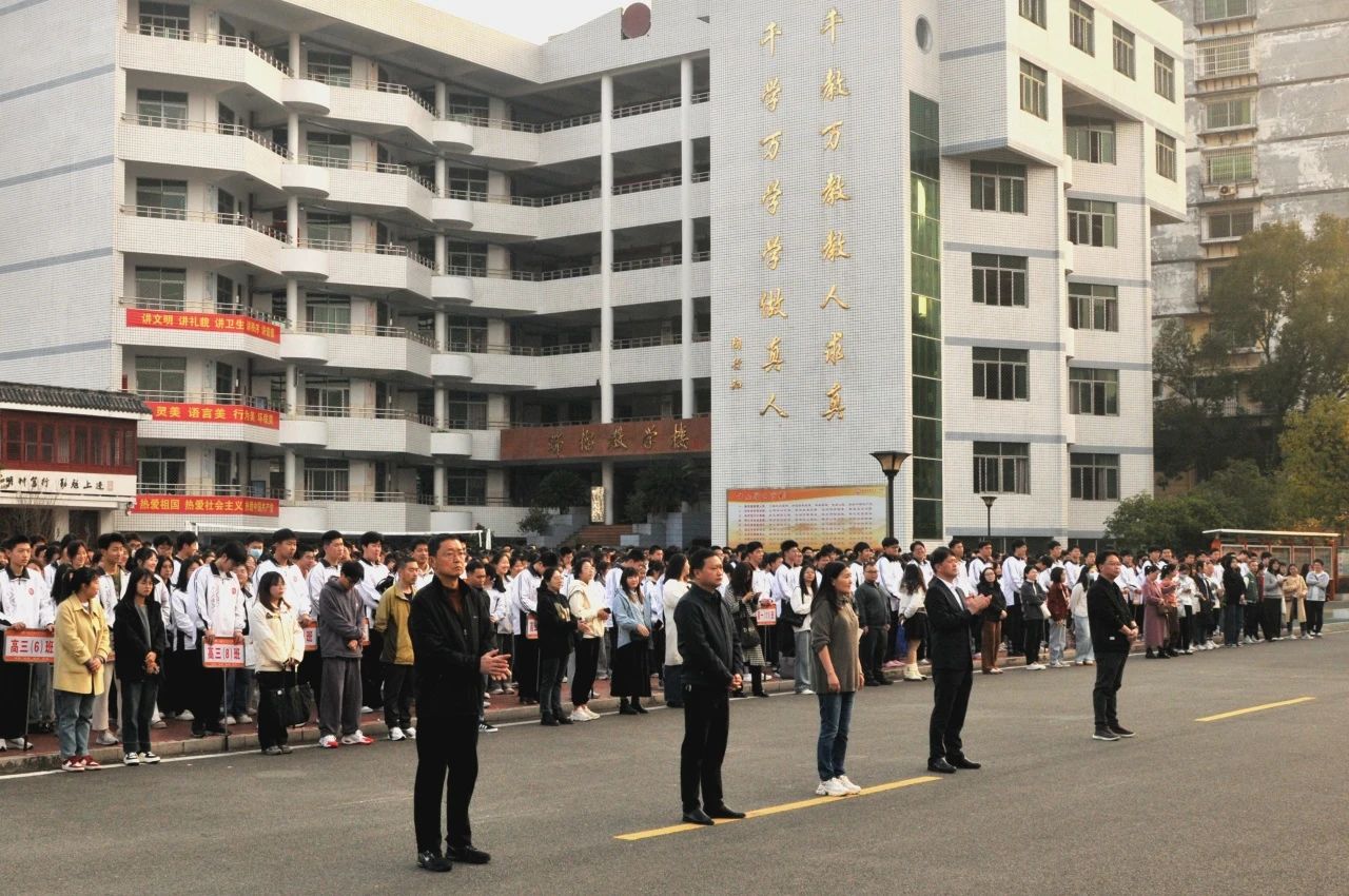 1708672452134685.jpg b5d467dc157e780a425e17e6b5ad62a7.jpg