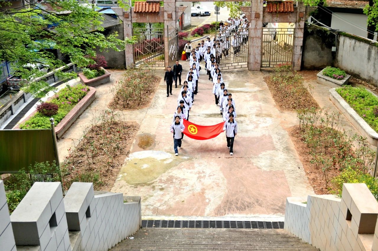 1712905486808007.jpg 70a28d72c0a6340bb4c25688e16d907f.jpg