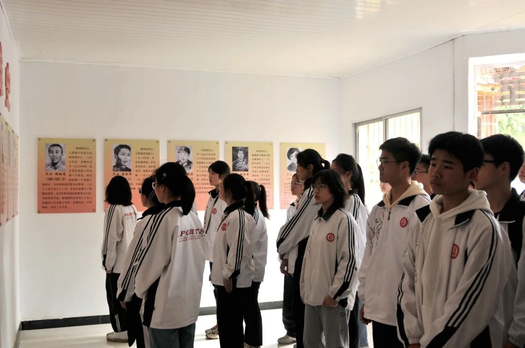 1712905785731841.jpg 78d2d26be14feda141568d8b936b7b1a.jpg