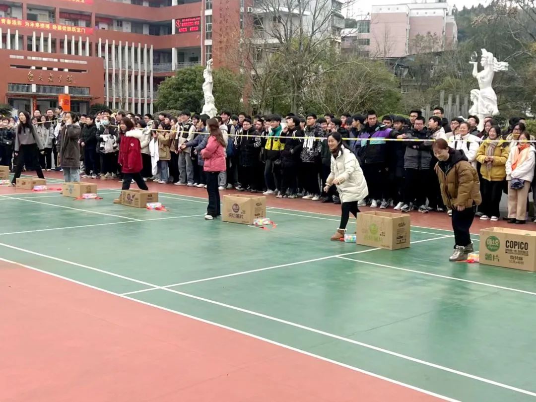 1712911563504117.jpg 9bfc684bcbe33a331e17c57643f4d614.jpg