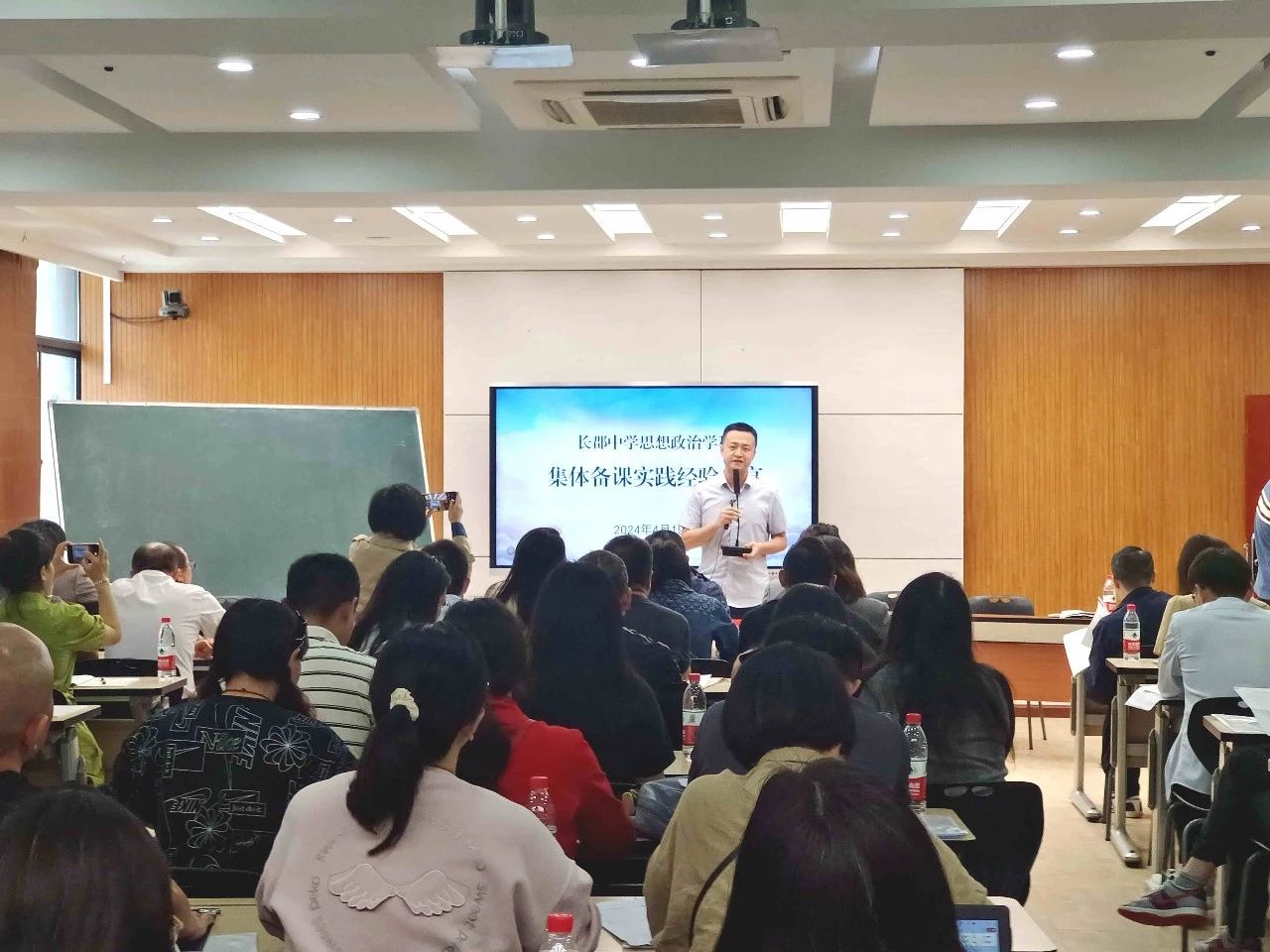 1714114055138329.jpg 1469f3d3b1cecba06b152ede2d7f4ba4.jpg