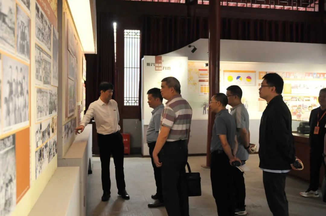 1717139557103039.jpg 1cde327ccb18970ccabeaa874909a931.jpg