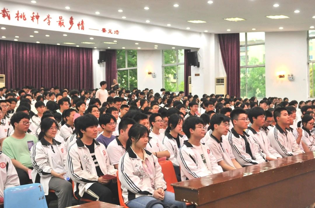 1720572103430834.jpg ff9636dfeedee67af9fbec0c691e1e44.jpg