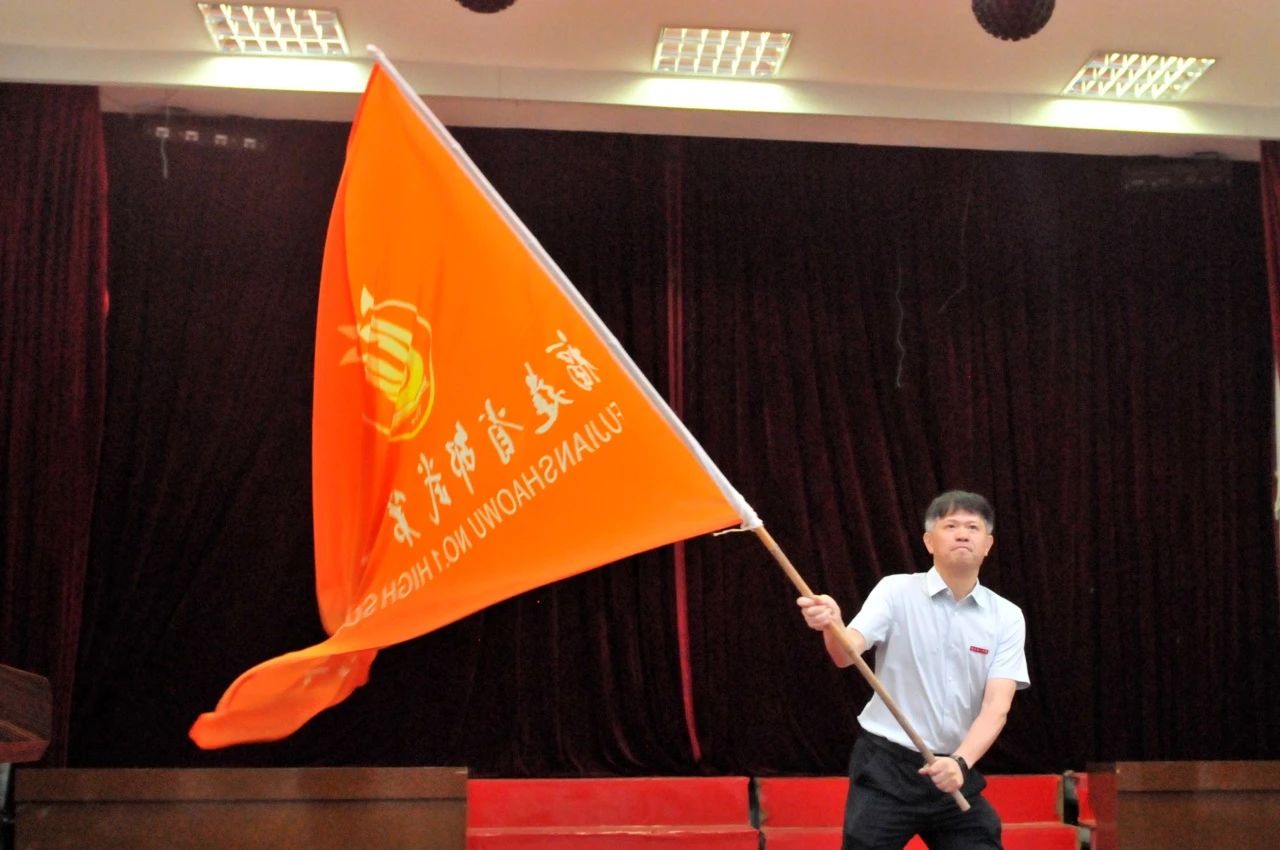 1720572298807491.jpg 57da47b451294a1a0e5dbc624c82f454.jpg