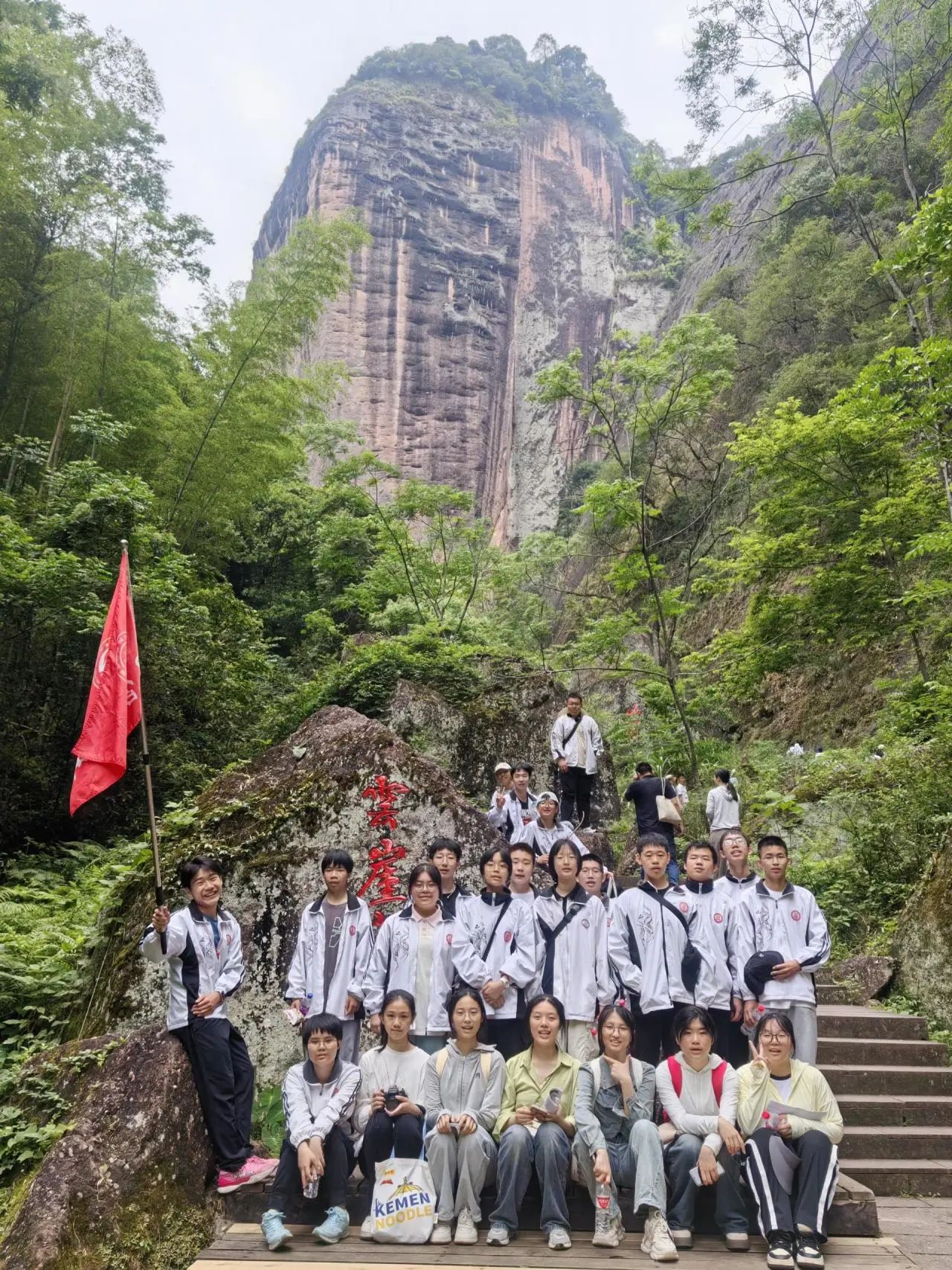 1726218755103000.jpg 85.jpg