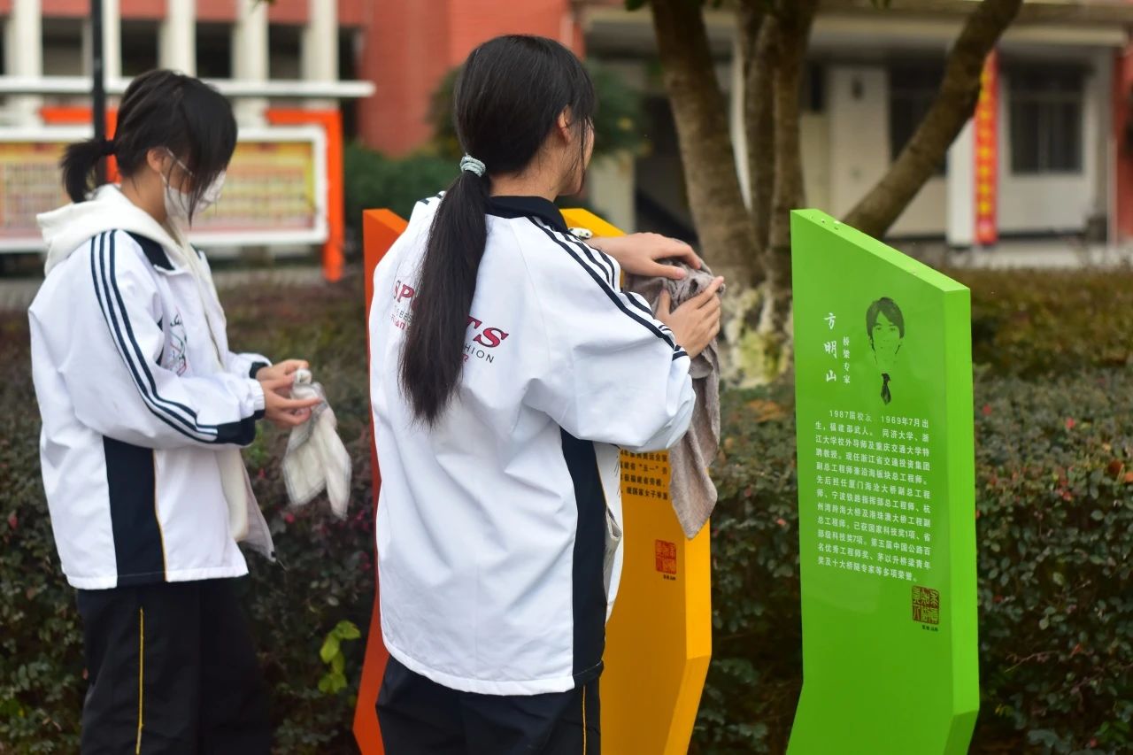 1728458735136853.jpg 59a35a211cbbb3606077eae842db9cb8.jpg