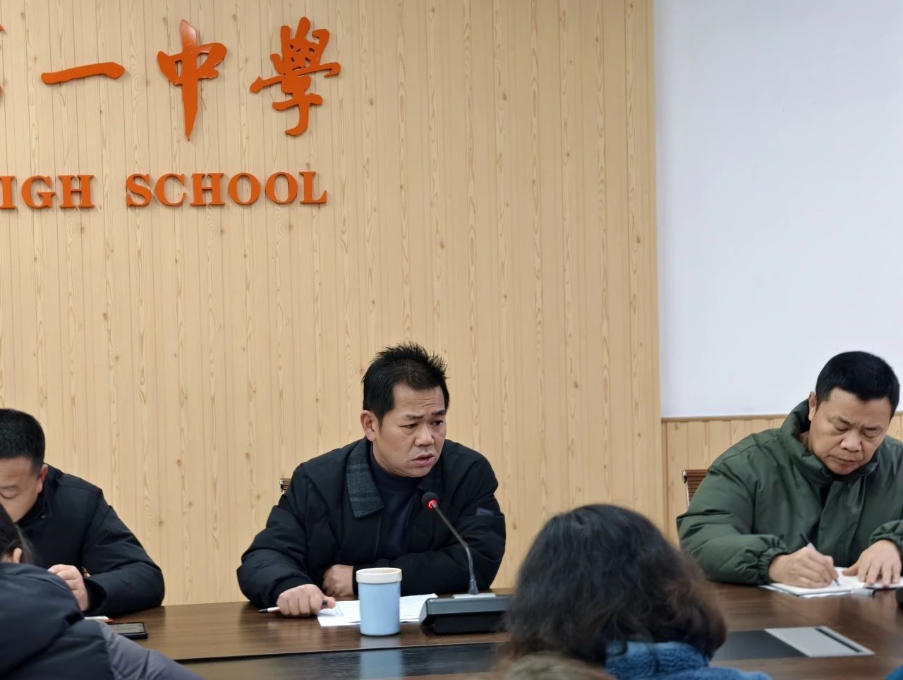 1743984677726376.jpg 3.jpg