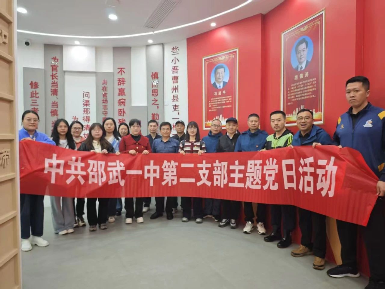 1745979361595000.jpg 4.jpg