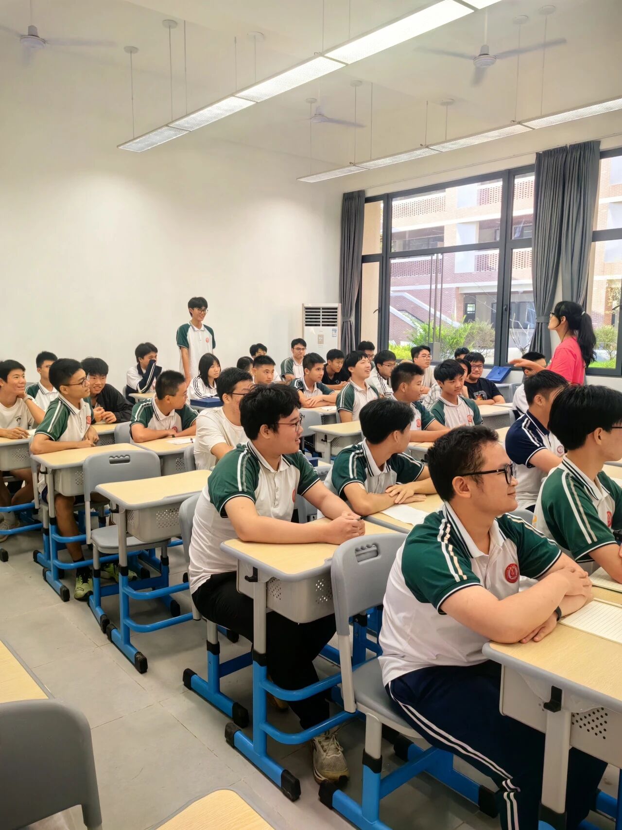 1759139899118552.jpg 微信图片_20250929175700.jpg